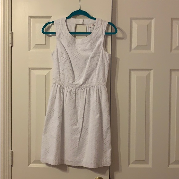 Vineyard Vines white eyelet dress- never worn - Picture 2 of 5